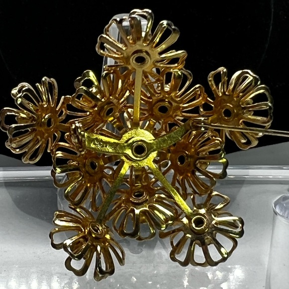 Vintage Coro Three Dimensional Floral Bouquet w/Clear Rhinestone Centers Brooch - Picture 4 of 5